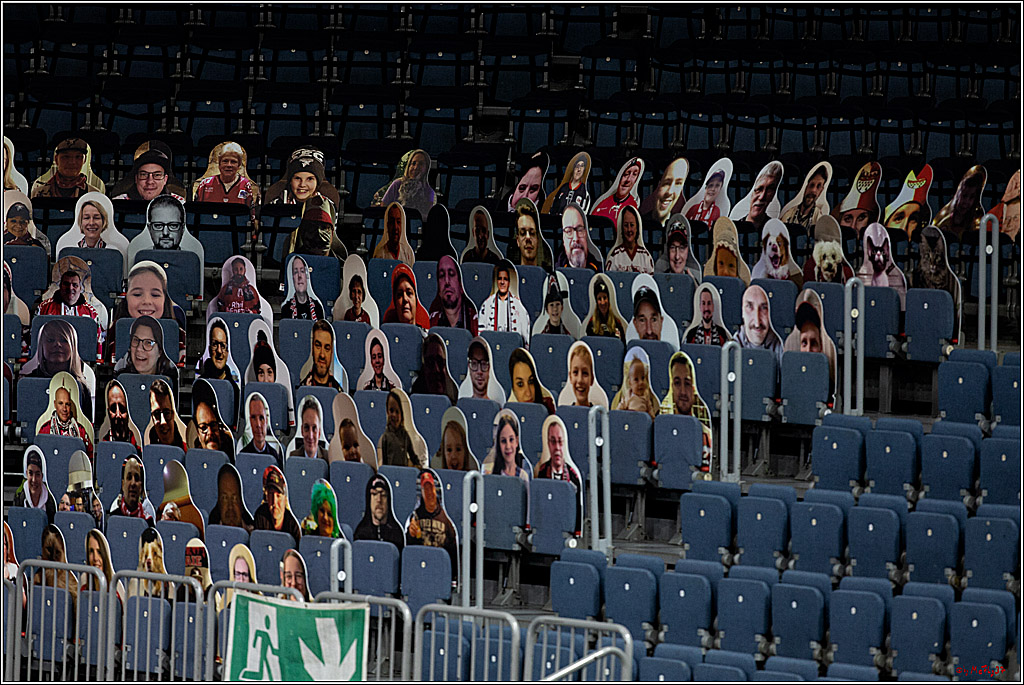 PENNY DEL;  Koelner Haie - Fischtown Pinguins Bremerhaven; Koeln, 12.02.2021